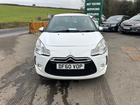 CITROEN DS3 1.6 HDi Black