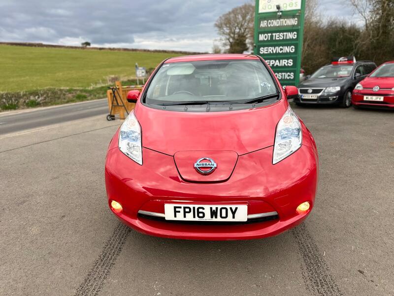 NISSAN LEAF