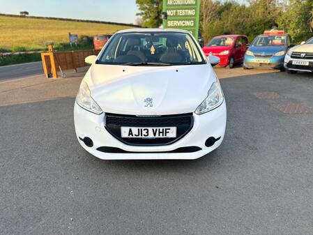 PEUGEOT 208 1.2 VTi Access+