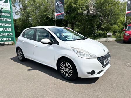 PEUGEOT 208 1.2 VTi Access+