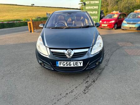 VAUXHALL CORSA 1.4 i 16v Design